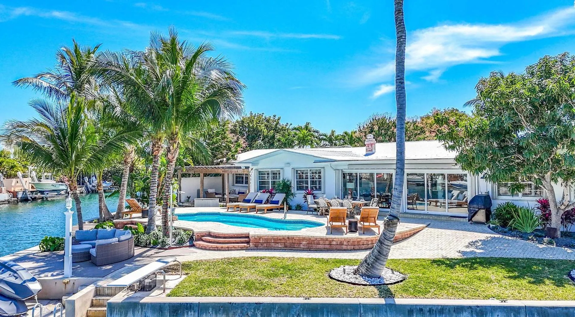 Triple Crown Villa Stock Island Holiday home